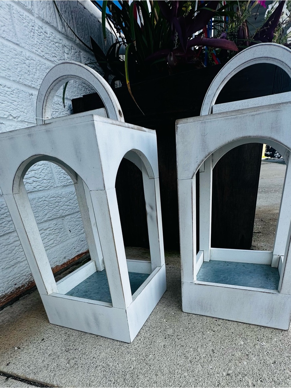 Wooden Outdoor White Decorative Arch Lantern Pair